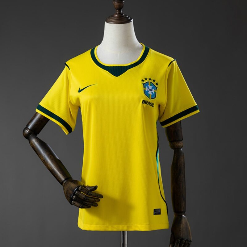 PRÉ-VENDA Camisa Feminino Brasil amarela 26/27